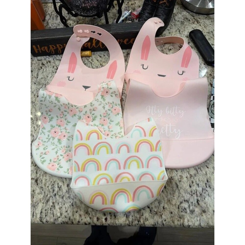 Silicone girls bibs